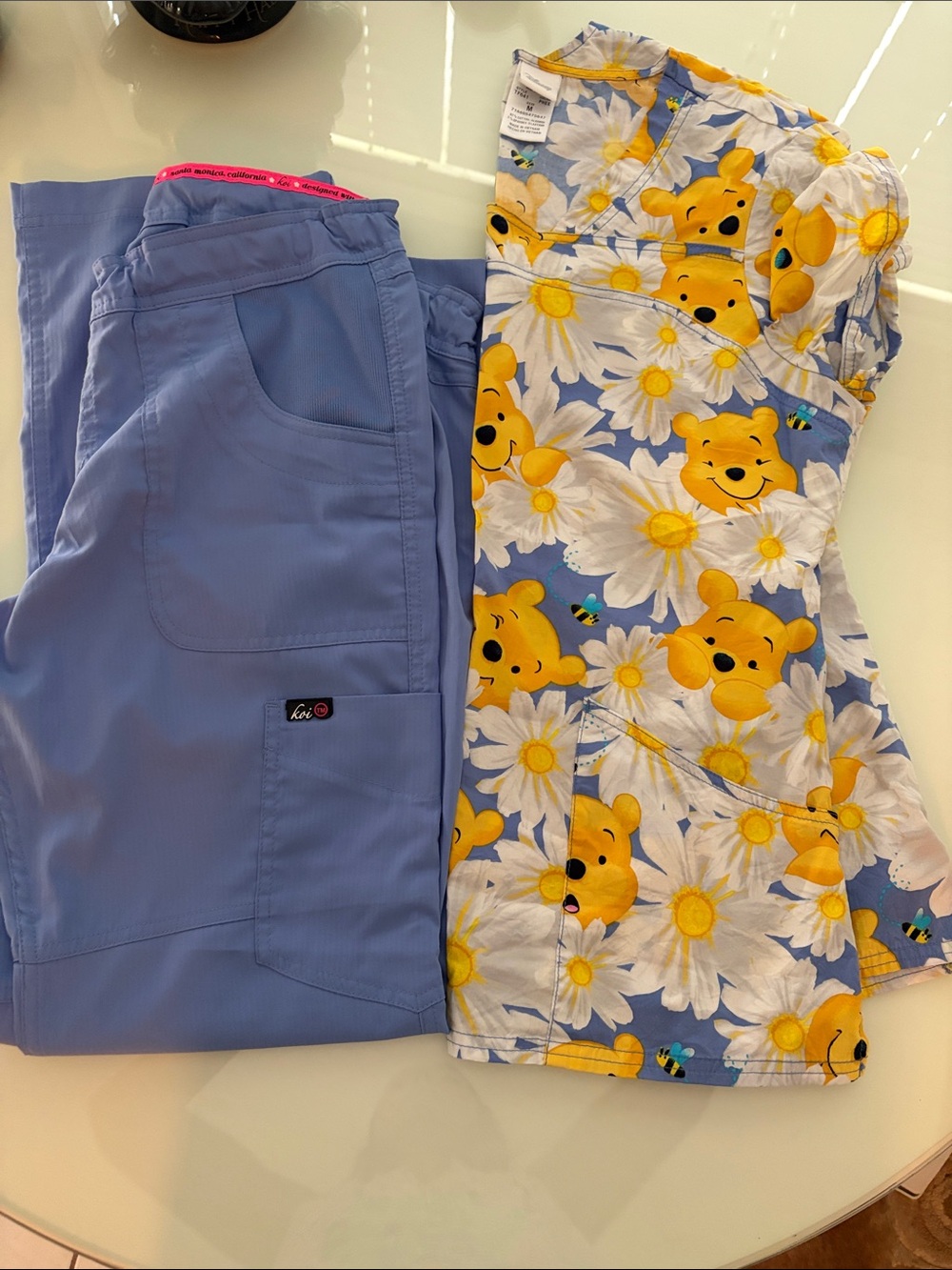 Women’s scrub set. Pooh top. Koi pants